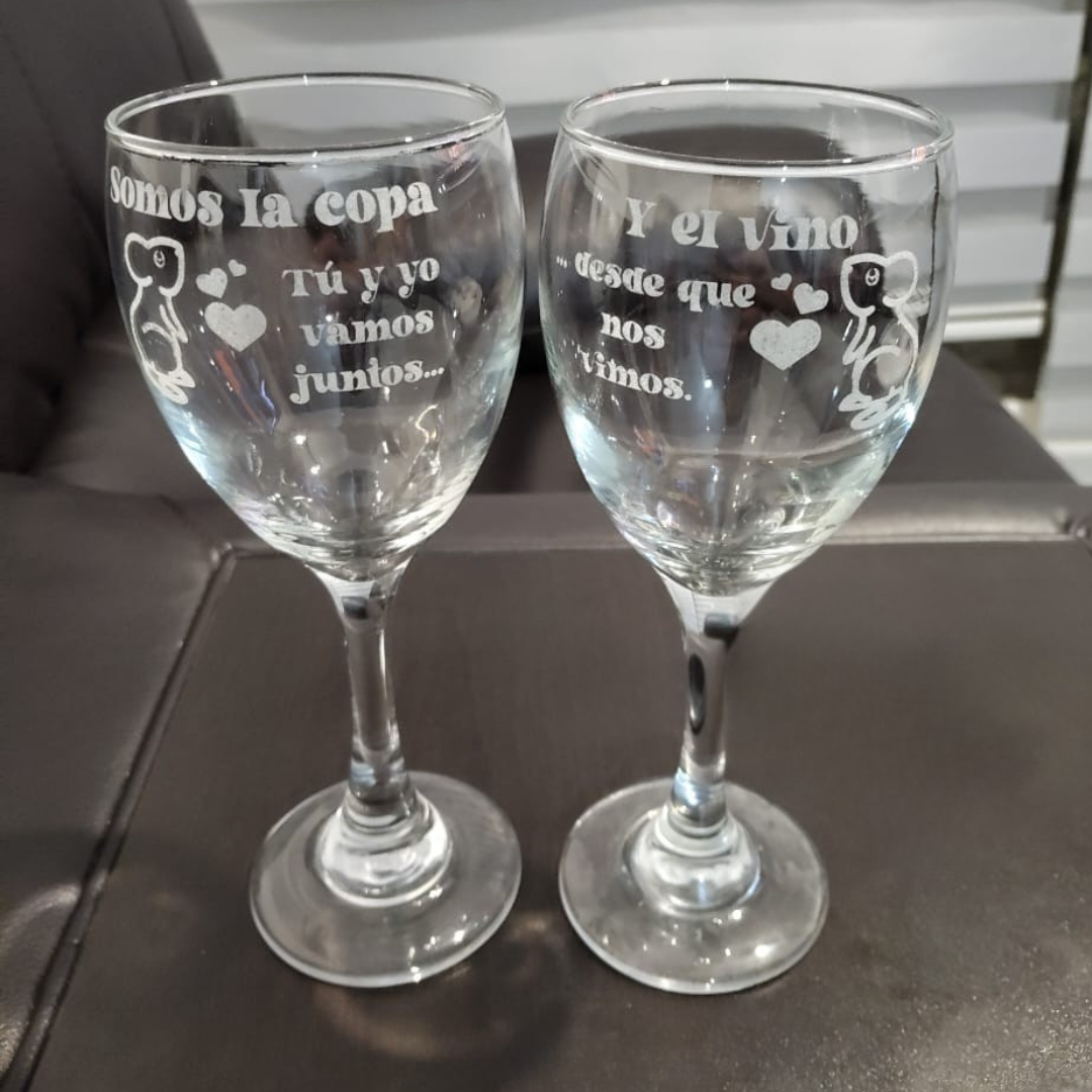 2 Copas de vino con grabado láser