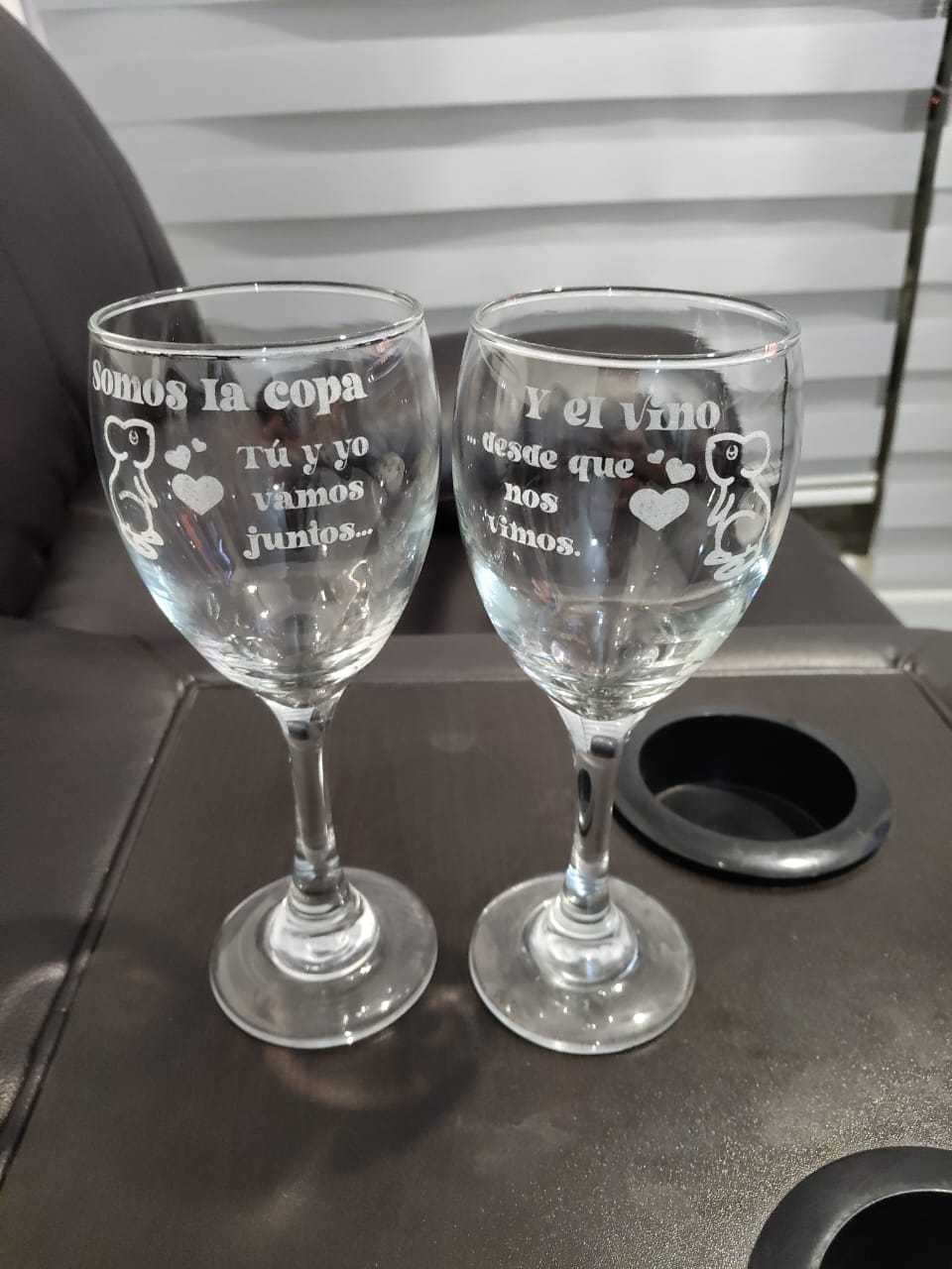 2 Copas de vino con grabado láser